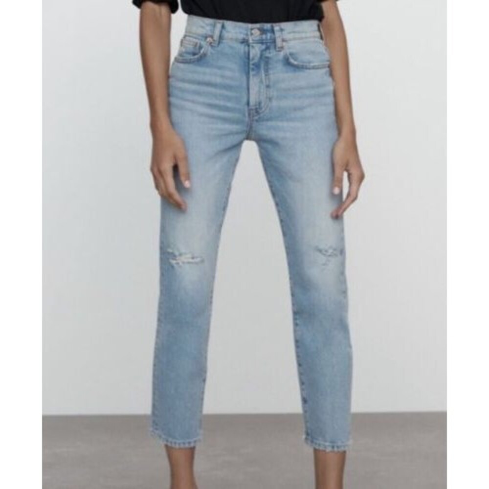 Zara women The New Slim Distressed Jeans size 14 US (46 EU) High Rise 28" inseam